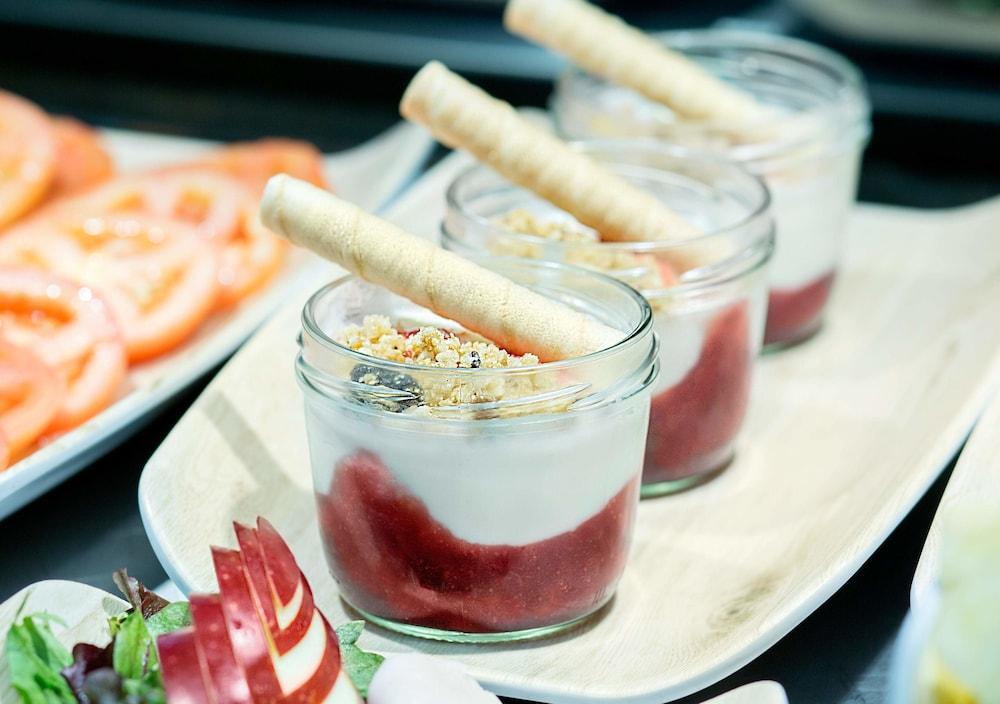Hotel Crowne Plaza Madrid Airport Luaran gambar