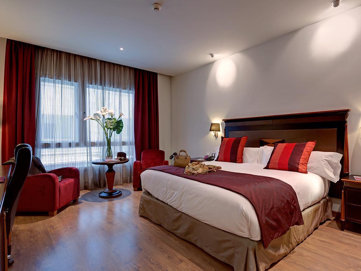 Hotel Crowne Plaza Madrid Airport Luaran gambar