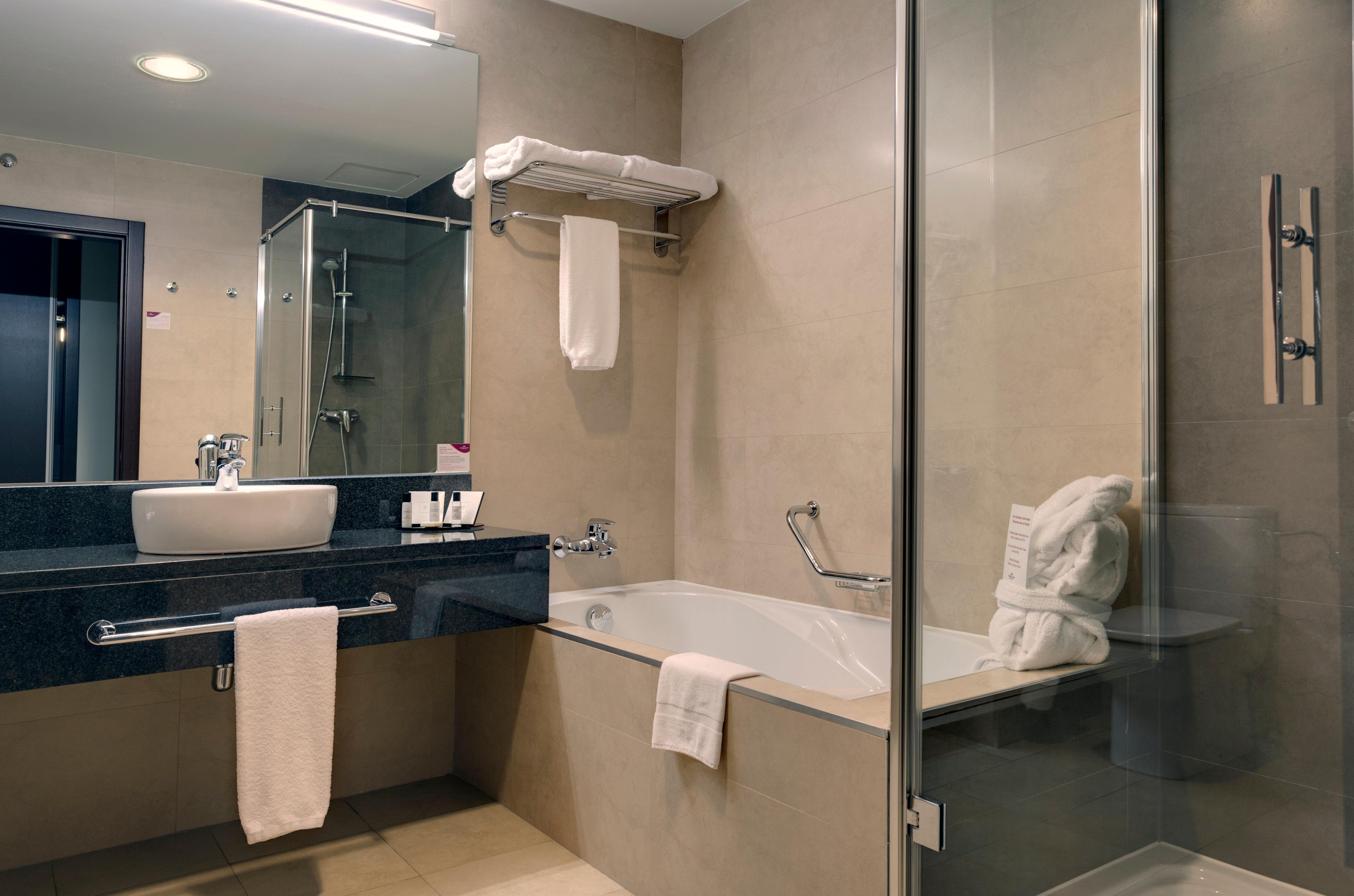 Hotel Crowne Plaza Madrid Airport Luaran gambar