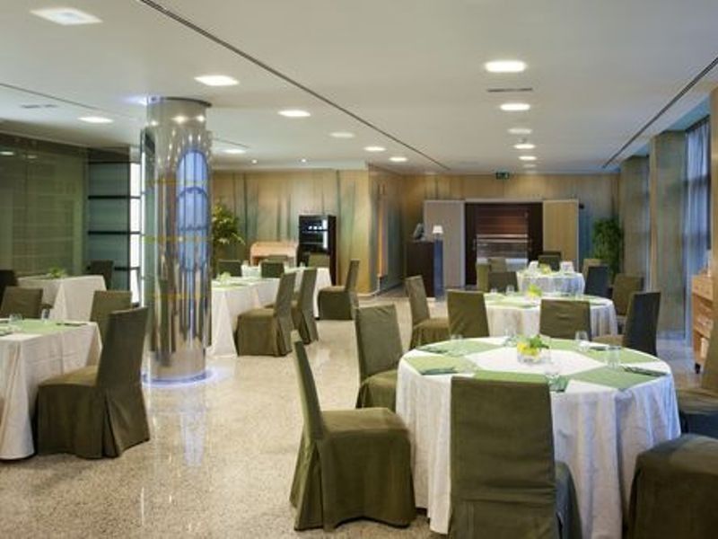 Hotel Crowne Plaza Madrid Airport Luaran gambar